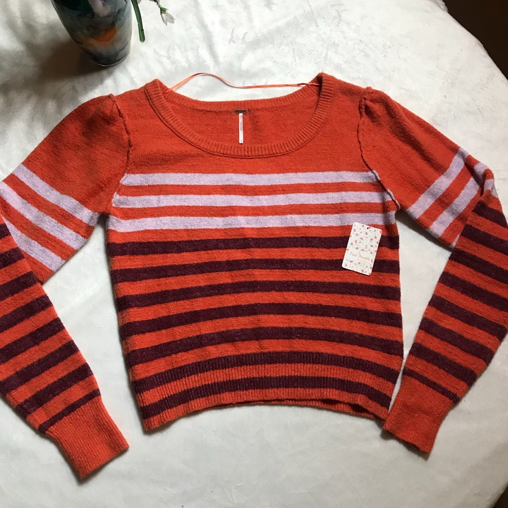 New! Free people sweater 😱❤️